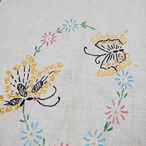 Vintage Handcrafted Embroidery Table Doily SET of 3 - Picture 5 of 8